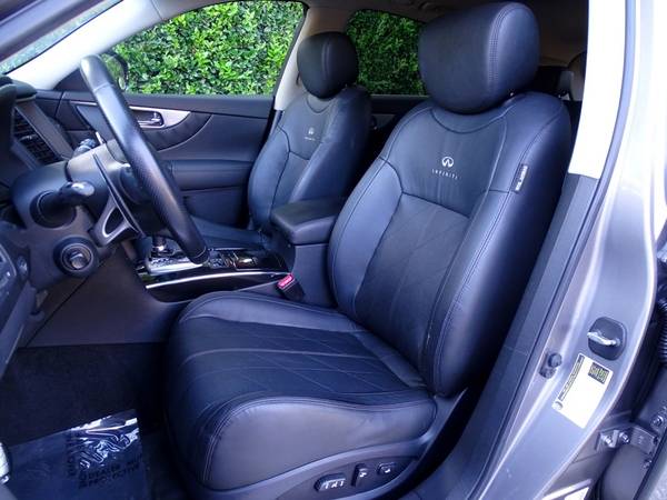 2009 Infiniti FX35 Premium and Navigation Packages! FINANCING AVAIL! for sale in Pasadena, CA – photo 12