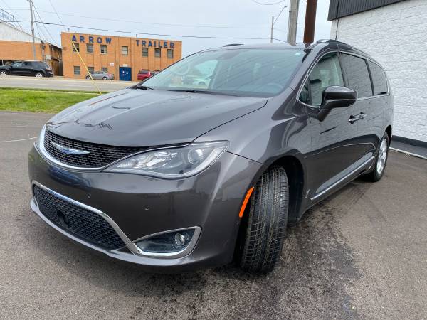 2018 CHRYSLER PACIFICA TOURING L 4DR MINI VAN - - by for sale in Springfield, IL – photo 8