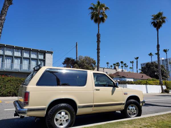 Restored 1985 Chevy Blazer - Runs Fantastic - Many New for sale in Santa Monica, CA – photo 2
