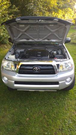 2007 Toyota Tacoma SR5 4.0 V6 Auto 4x4 Low Mileage, Very Clean for sale in Pittston, PA – photo 2