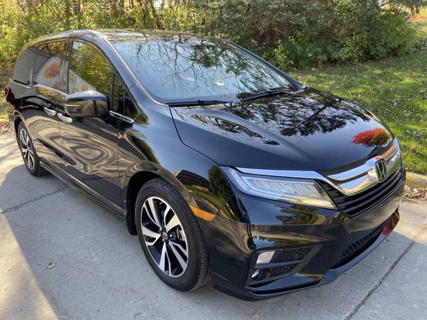 2019 Honda Odyssey ELITE every option 8,000 miles for sale in Inver Grove Heights, MN – photo 9