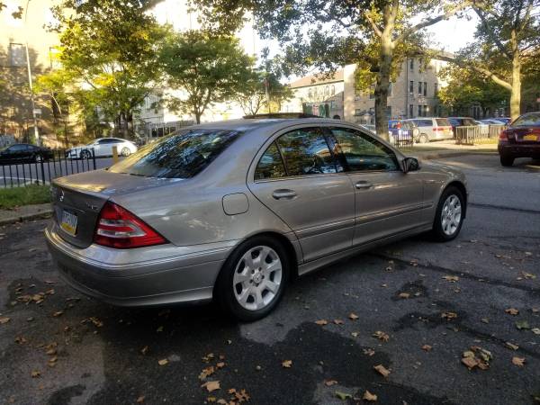 Mercedes C Class 4 Matic Awd LOW 79k miles ** CLEAN See Pictures -... for sale in Maspeth, NY – photo 4