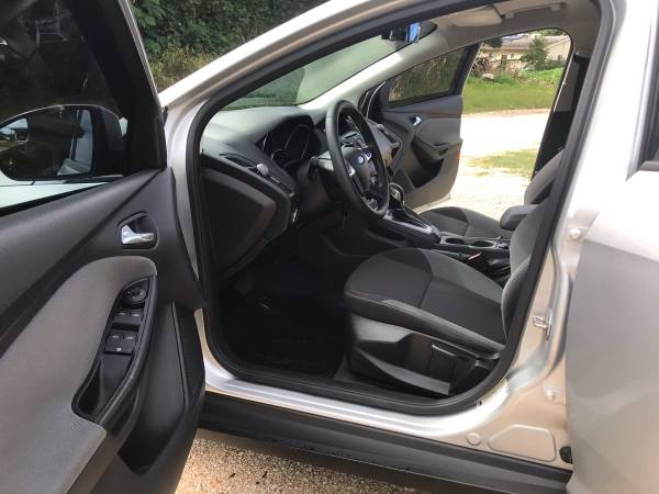 2012 Ford Focus SE edition - cars & trucks - by owner for sale in Other, Other – photo 7