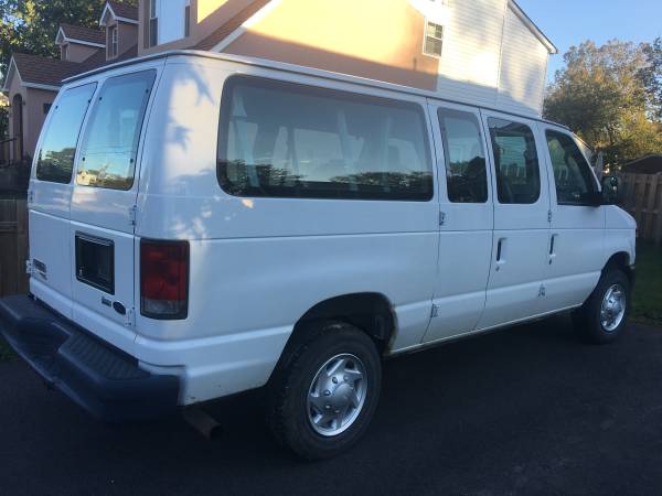 2011 Ford E350 XL Super Duty12 passenger for sale in A;axandaria, District Of Columbia – photo 2