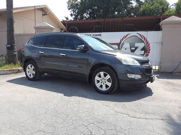 2011 Chevrolet Chevy Traverse LT 4dr SUV w/1LT EVERYONE IS APPROVED! for sale in San Antonio, TX