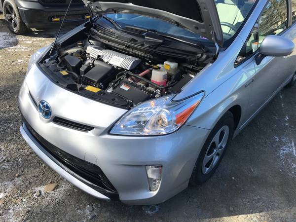 2014 Toyota Prius HYBRID Three, GAS SAVER, LOW MILES, WARRANTY. -... for sale in Mount Pocono, PA – photo 24