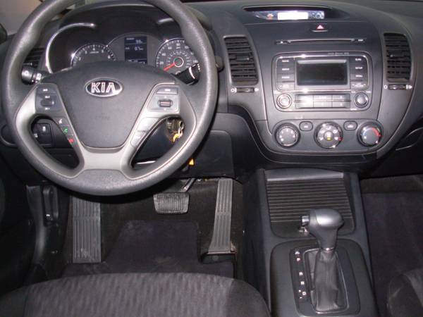 2016 KIA FORTE 35363 MILES - cars & trucks - by dealer - vehicle... for sale in spencer, WI – photo 7