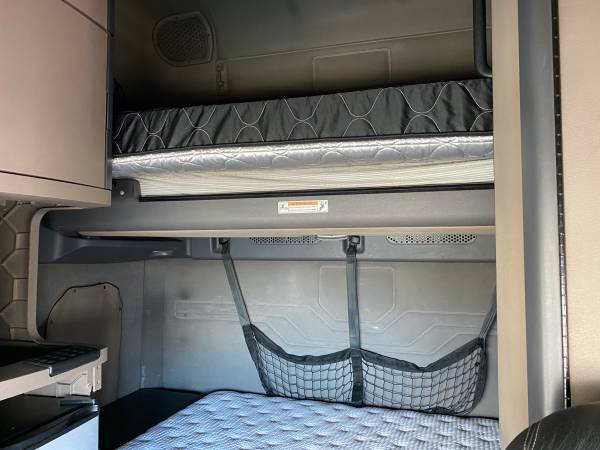 2012 Freightliner Cascadia 6X4 2dr Sleeper Cab - cars & trucks - by... for sale in Elmhurst, IL – photo 23