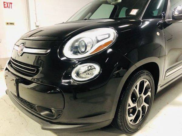 2014 Fiat 500L Lounge Clean Carfax Navigation Back Up Cam Lounge 4dr... for sale in Portland, OR – photo 9