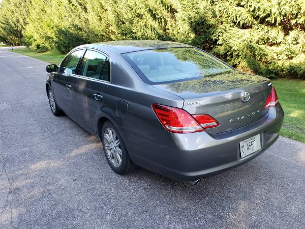 *** 2007 Toyota Avalon Limited *** HEATED AND COOLED SEATS !!! for sale in Deerfield, WI – photo 7