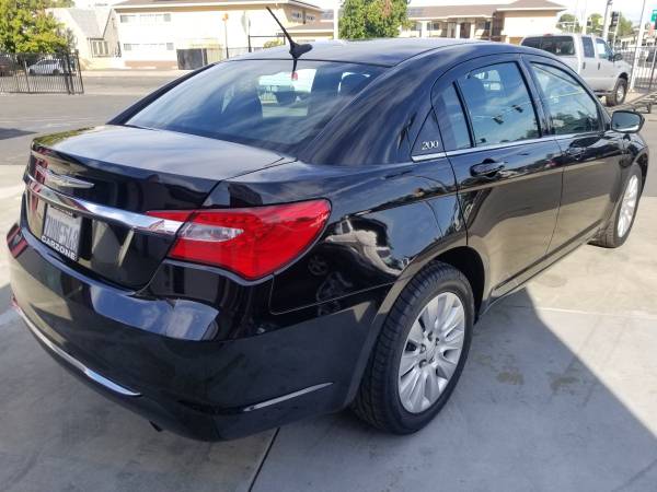 ///2013 Chrysler 200//49k Miles!//Gas Saver//Automatic//Very Clean/// for sale in Marysville, CA – photo 5