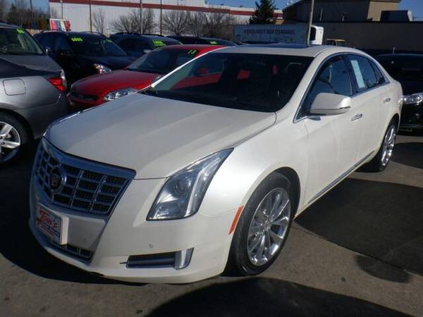 2013 Cadillac XTS Premium - - by dealer - vehicle for sale in URBANDALE, IA – photo 9