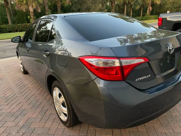 2014 TOYOTA COROLLA clean TITLE and CARFAX history for sale in Naples, FL – photo 17
