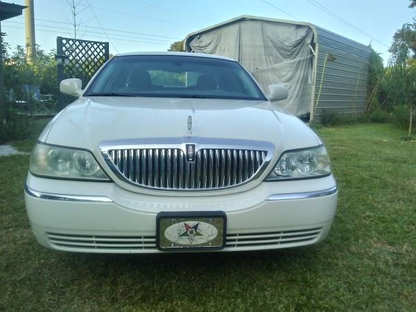 2005 Lincoln town Car Signature Limited - cars & trucks - by owner -... for sale in Milton, FL – photo 13