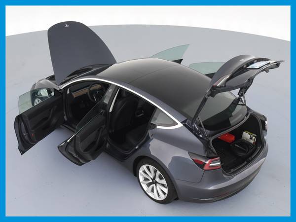 2020 Tesla Model 3 Standard Range Plus Sedan 4D sedan Silver for sale in Point Edward, MI – photo 17