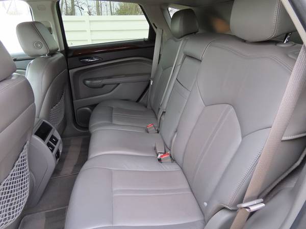 2011 Caddy Cadillac SRX Luxury Collection suv Silver for sale in Ankeny, IA – photo 9
