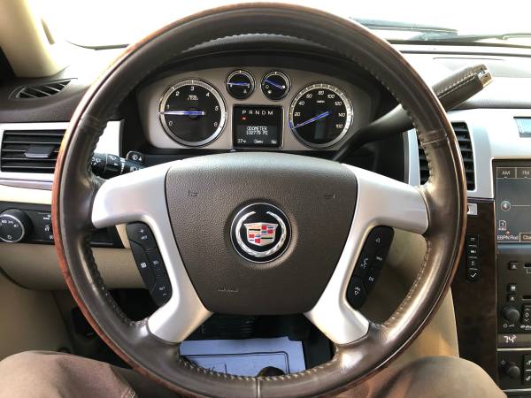 2009 Cadillac Escalade, Only 104K Miles, Navigation, Roof, Very for sale in New Gloucester, ME – photo 15