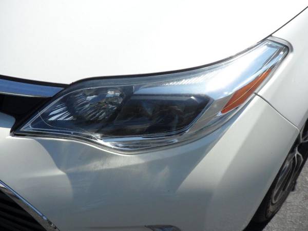 2018 Toyota Avalon Hybrid XLE Premium 4dr Sedan - No Dealer Fees! -... for sale in Colorado Springs, CO – photo 11