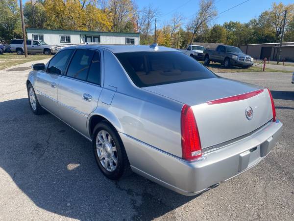 2010 CADILLAC DTS - - by dealer - vehicle automotive for sale in Indianapolis, IN – photo 5
