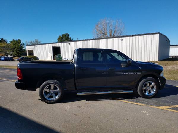 2011 Ram 1500 Crew Cab 4x4 Sport for sale in New Carlisle, OH – photo 2