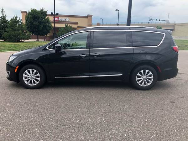 2018 Chrysler Pacifica Touring L **WARRANTY**LOADED****EASY FINANCING for sale in Ramsey , MN – photo 6