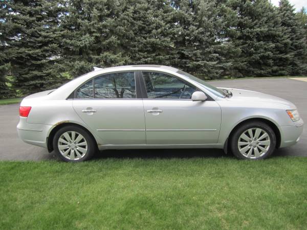 2009 Hyundai Sonata Limited for sale in Cold Spring, MN – photo 2
