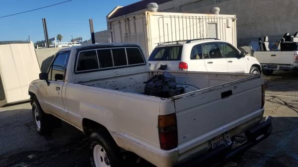 1984 TOYOTA PICKUP 4X4 for sale in Cathedral City, CA – photo 4