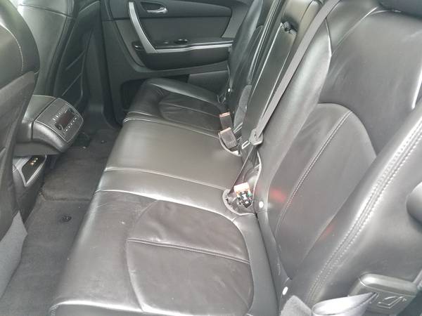 2009 GMC Acadia SLT All wheel drive Leather dual roofs CLEAN for sale in West Warwick, RI – photo 13