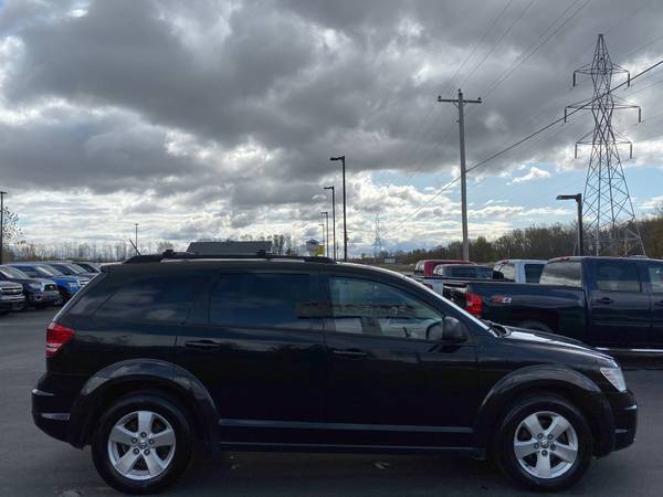2009 Dodge Journey! SXT! Moonroof! Backup Camera! DVD Player! for sale in Suamico, WI – photo 18