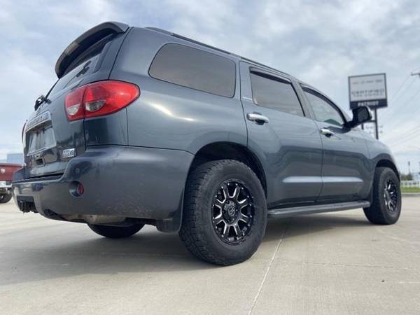 2008 Toyota Sequoia Limited - SUV - - by dealer for sale in Ardmore, OK – photo 12