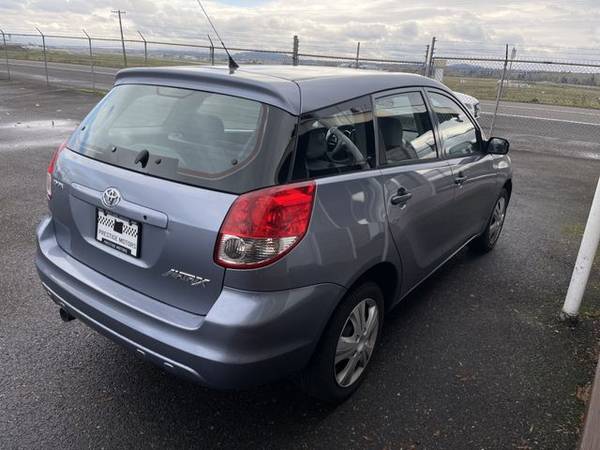 2004 Toyota Matrix - 1-OWNER // CLEAN - cars & trucks - by dealer -... for sale in Portland, OR – photo 6