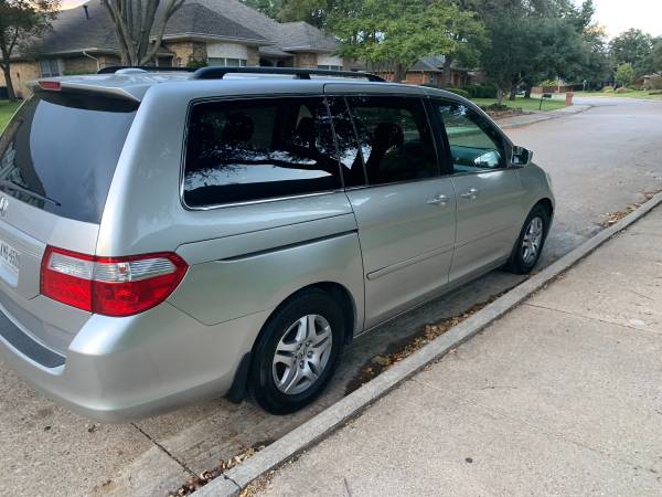 2007 Honda Odyssey with touring package for sale in Dallas, TX – photo 2