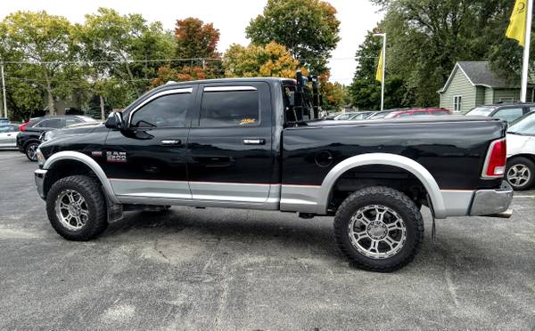 2016 Ram 2500 Larmie Crew Cab 4×4 (6.4 V-8) - cars & trucks - by... for sale in Loves Park, WI – photo 3