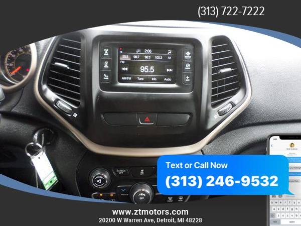 2015 Jeep Cherokee Latitude Sport Utility 4D ***AS LOW AS $495 DOWN!!! for sale in Detroit, MI – photo 18