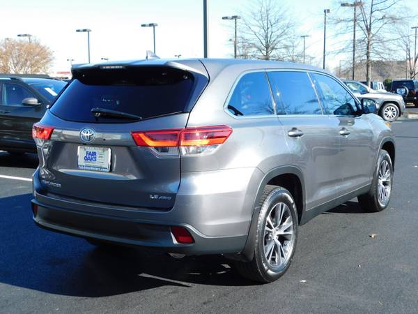 2019 Toyota Highlander LE Plus ** Easy Financing** Se Habla Espanol... for sale in CHANTILLY, District Of Columbia – photo 4