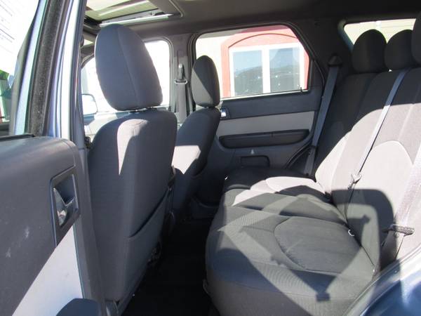 2011 MERCURY MARINER - cars & trucks - by dealer - vehicle... for sale in Woodburn, IN – photo 22