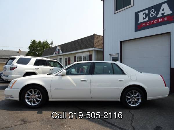 2011 Cadillac DTS Luxury Collection - cars & trucks - by dealer -... for sale in Waterloo, IA – photo 3