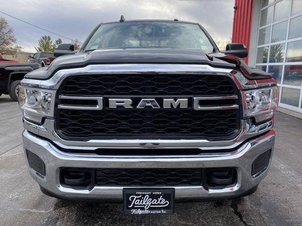 2020 Ram 2500 Crew Cab Tradesman Pickup 4D 6 1/3 ft Family Owned!... for sale in Fremont, NE – photo 3