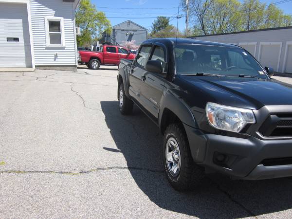 2012 Toyota Tacoma 4dr Double Cab 4x4 4 0L V6 Auto 159K Black 17950 for sale in East Derry, RI – photo 4