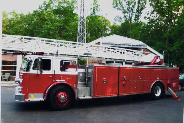 1976 Seagrave Firetruck for sale in Newtown, NY – photo 3
