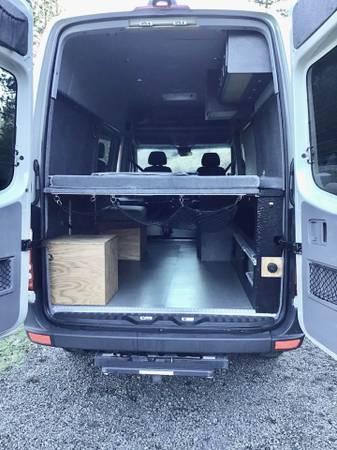 Mercedes Sprinter Campervan - cars & trucks - by owner - vehicle... for sale in Kamiah, MT – photo 9
