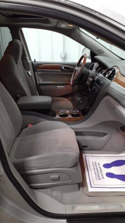 2008 BUICK ENCLAVE CX FWD CROSSOVER - CLEAN, NICE - SEE PICS - cars... for sale in GLADSTONE, WI – photo 16