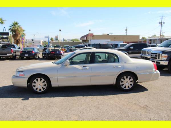 2003 Lincoln Town Car 4dr Sdn Cartier Premium - cars & trucks - by... for sale in Las Vegas, UT – photo 3