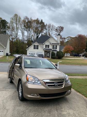 Family car for sale - cars & trucks - by owner - vehicle automotive... for sale in Holly Springs, GA – photo 8