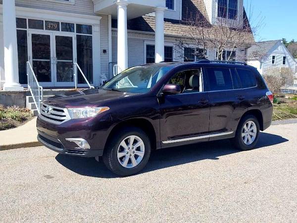 2012 Toyota Highlander Nav, Back up, Leather, 3Thd Row Seating for sale in Holliston, MA – photo 4