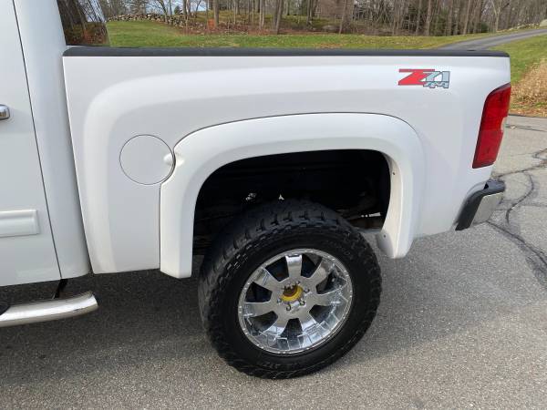 ** 2010 CHEVY SILVERADO 1500 Z71 CREW CAB SHORT BED LIFTED 4X4 ** -... for sale in Plaistow, MA – photo 9