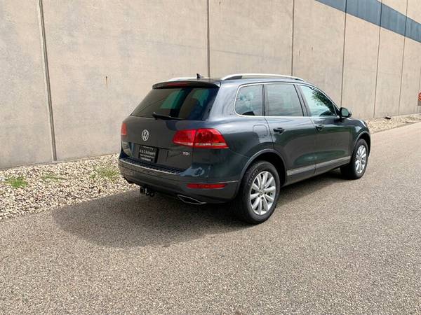 2012 Volkswagen Touareg V6 TDI -- ONLY ONE OWNER ** DESIRABLE DIESEL * for sale in Madison, WI – photo 2