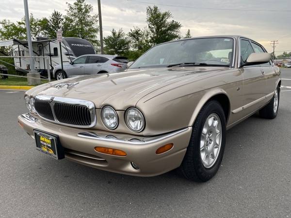 2000 Jaguar XJ8 - - by dealer - vehicle automotive sale for sale in CHANTILLY, District Of Columbia – photo 3