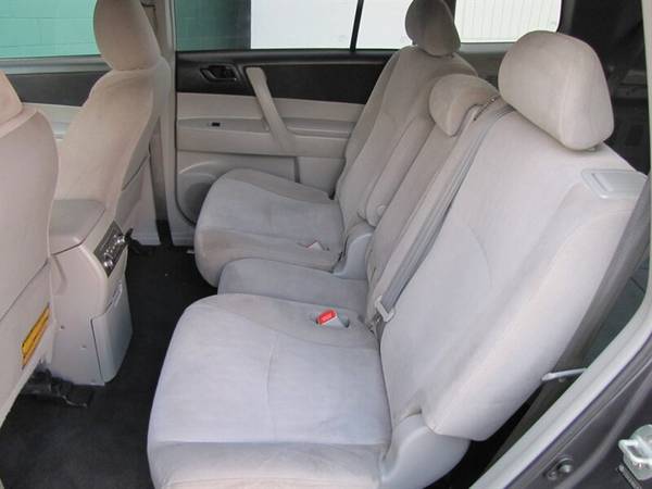 2013 Toyota Highlander - cars & trucks - by dealer - vehicle... for sale in HARBOR CITY, CA – photo 22