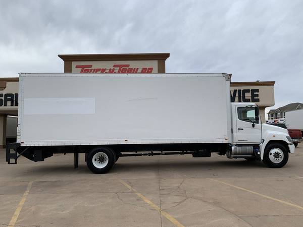 2017 HINO 268 26' Cargo Box Truck, Auto, Diesel, 107K Miles, Tuck... for sale in Oklahoma City, CA – photo 4